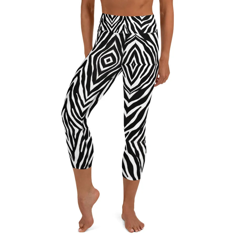 Black Zebra Yoga Capri Leggings, Zebra Stripes Animal Print Best Casual Capris Tights For Women-Made in USA/EU/MX
