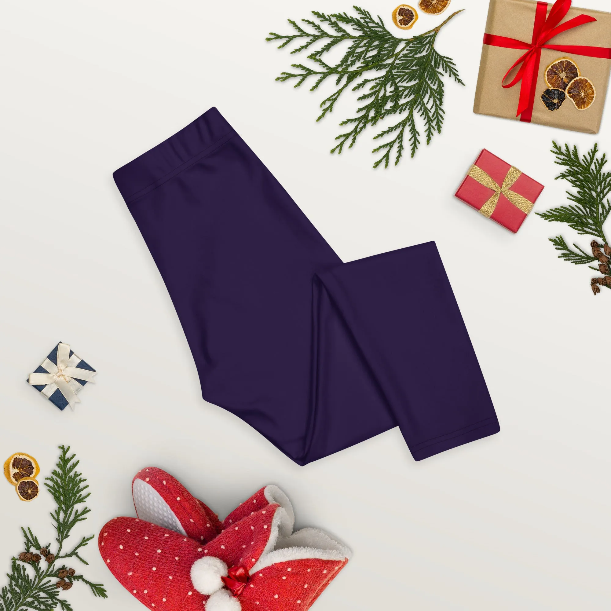 Dark Purple Solid Capri Leggings, Purple Dark Solid Color Premium Women's Capris Tights-Made in USA/EU/MX