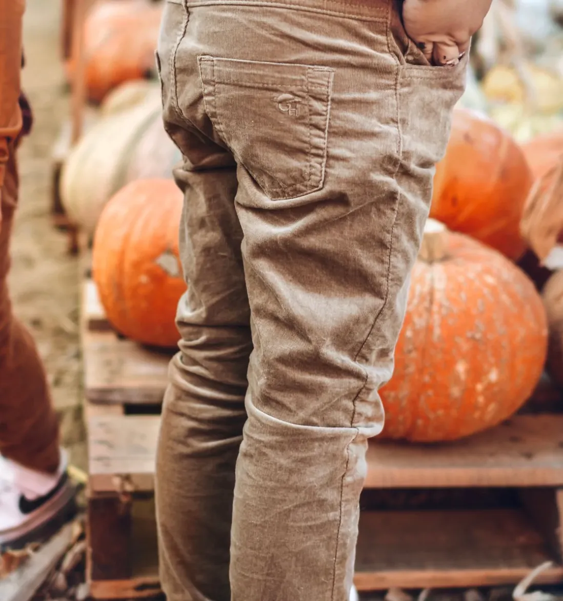 George Hats - Corduroy Pants in Khaki