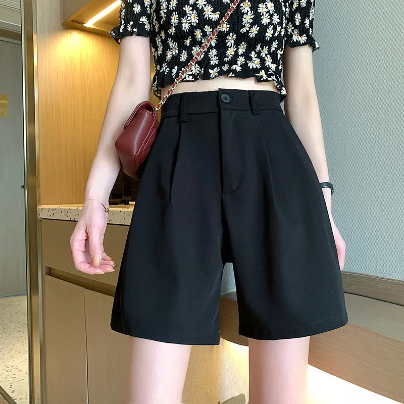 High-Waist Shorts With Pleated Details And Wide Legs