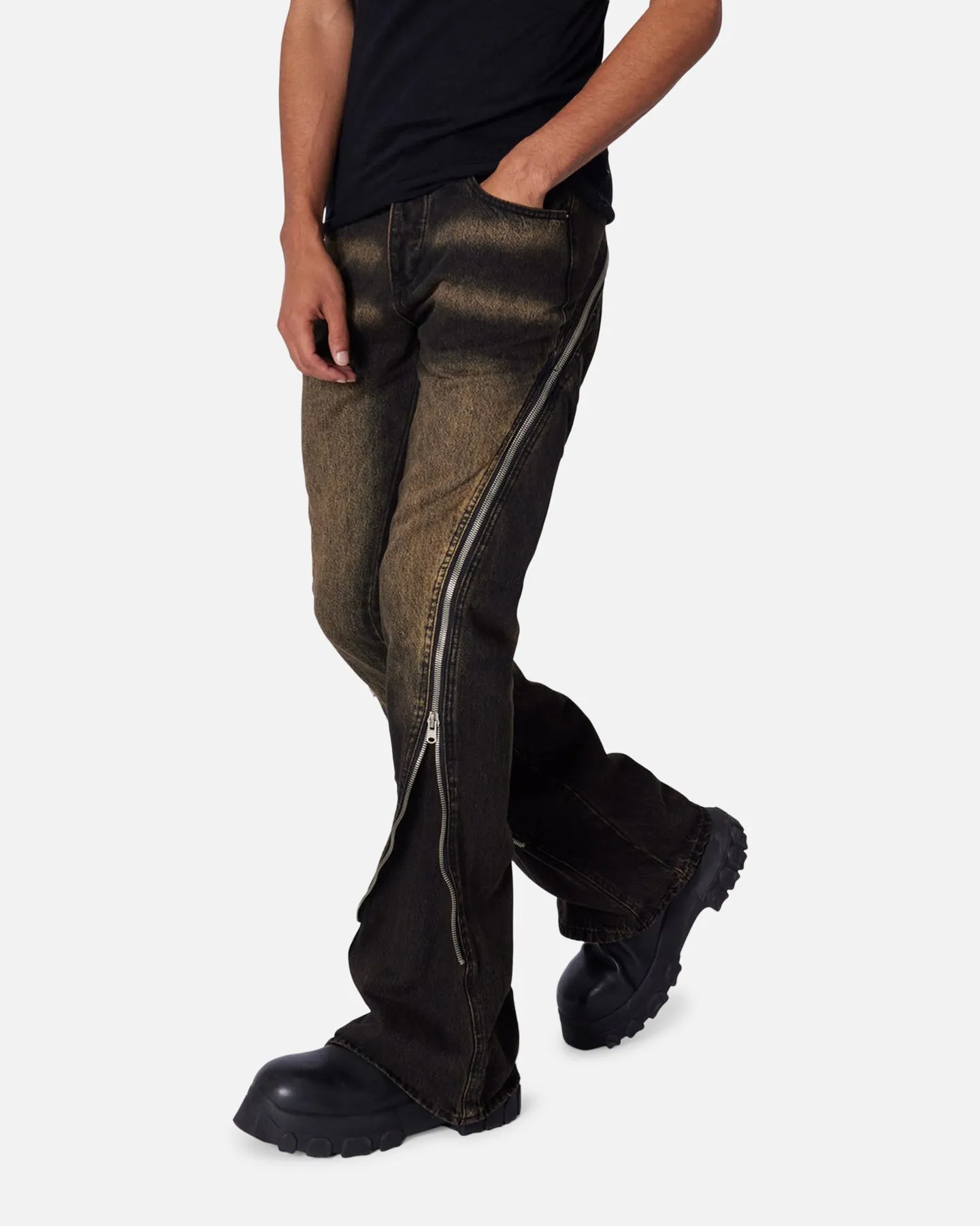 MNML D519 Zipper Flare Denim Jeans Washed Black