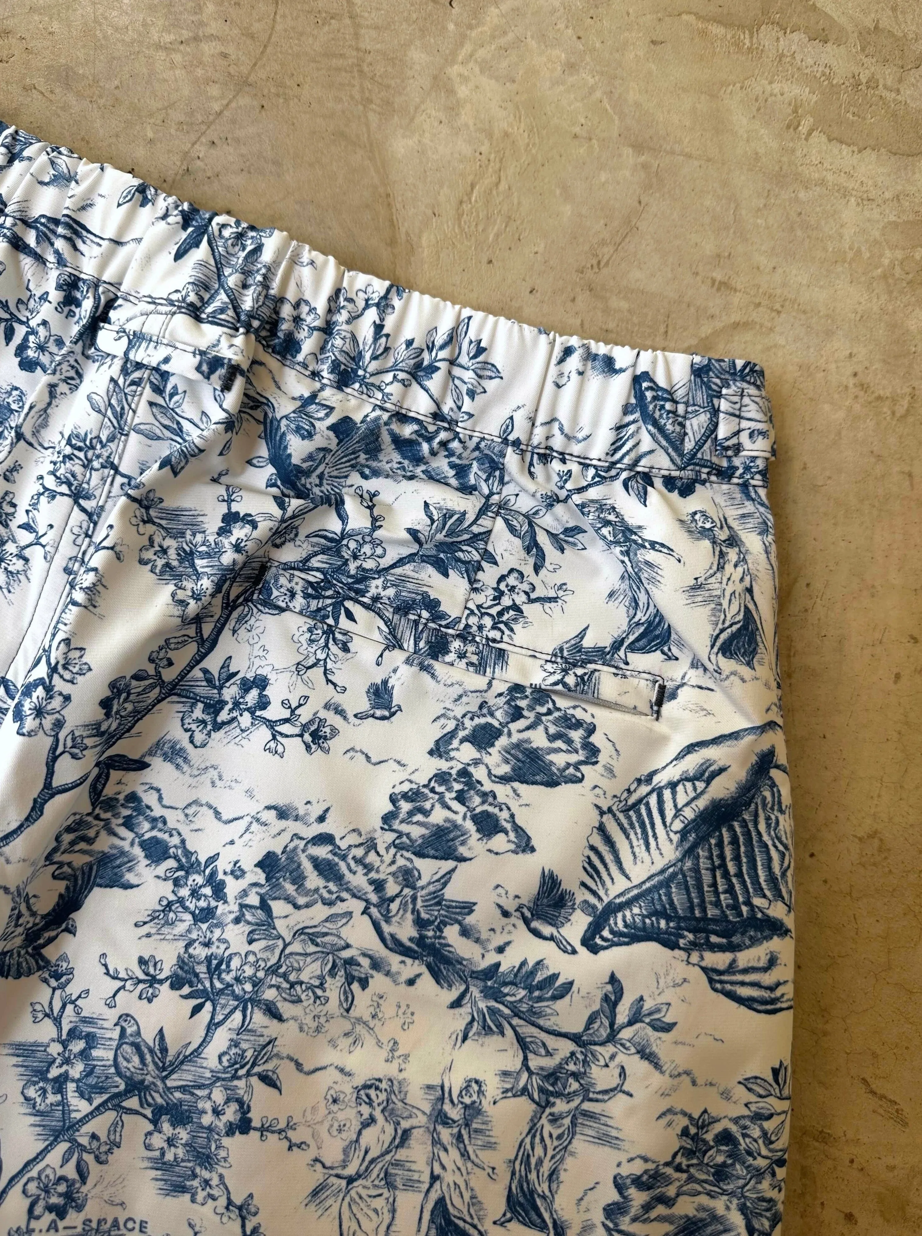 'MR LUXE' TAILORED MID-LENGTH SHORT TOILE