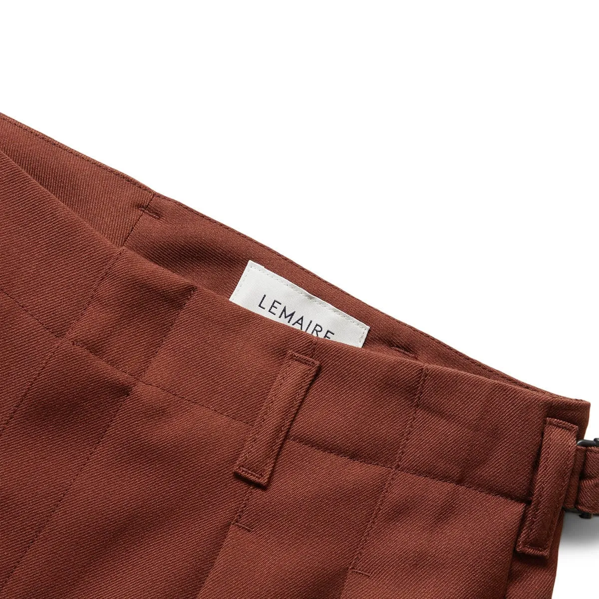 PLEATED TAPERED PANTS