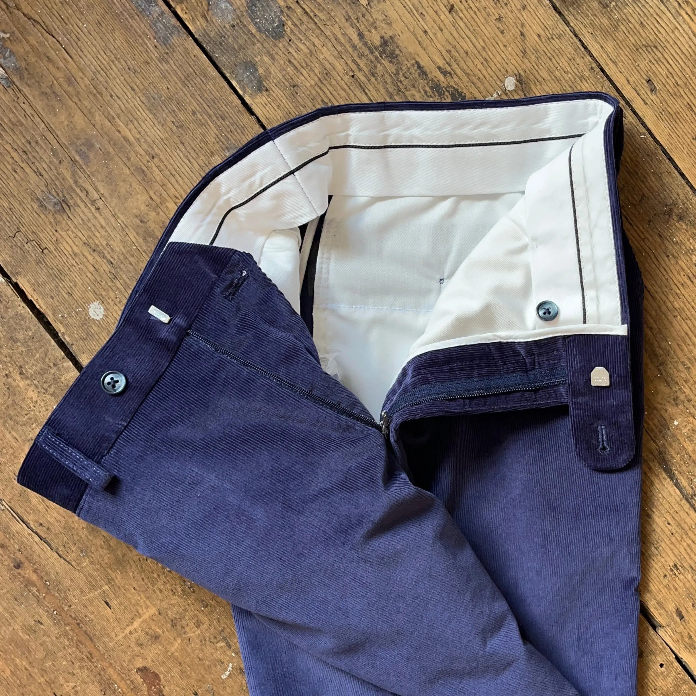 Regent - 'Tony' Trousers - Egyptian Blue Pin Corduroy