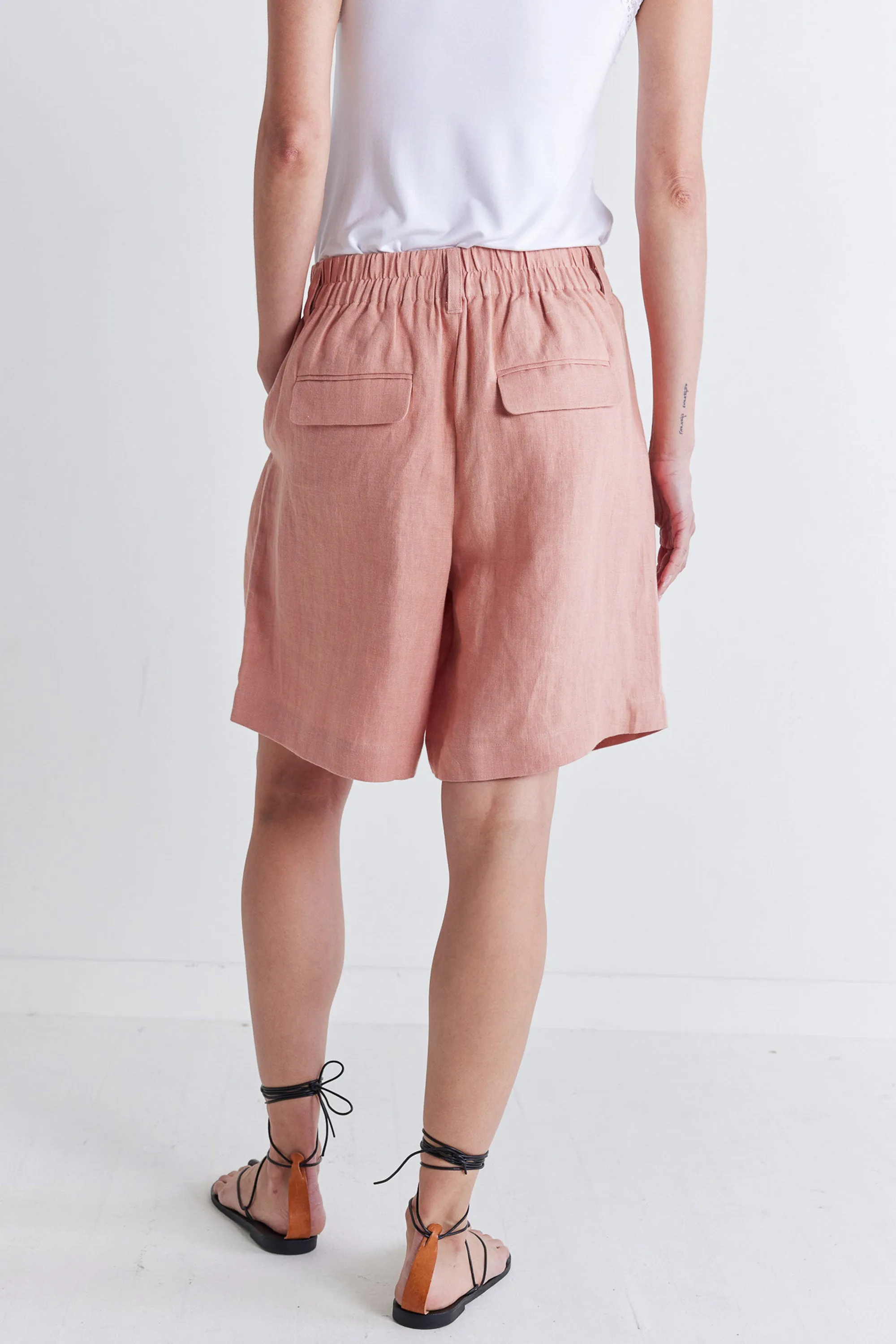 The Pleated Bermuda Shorts